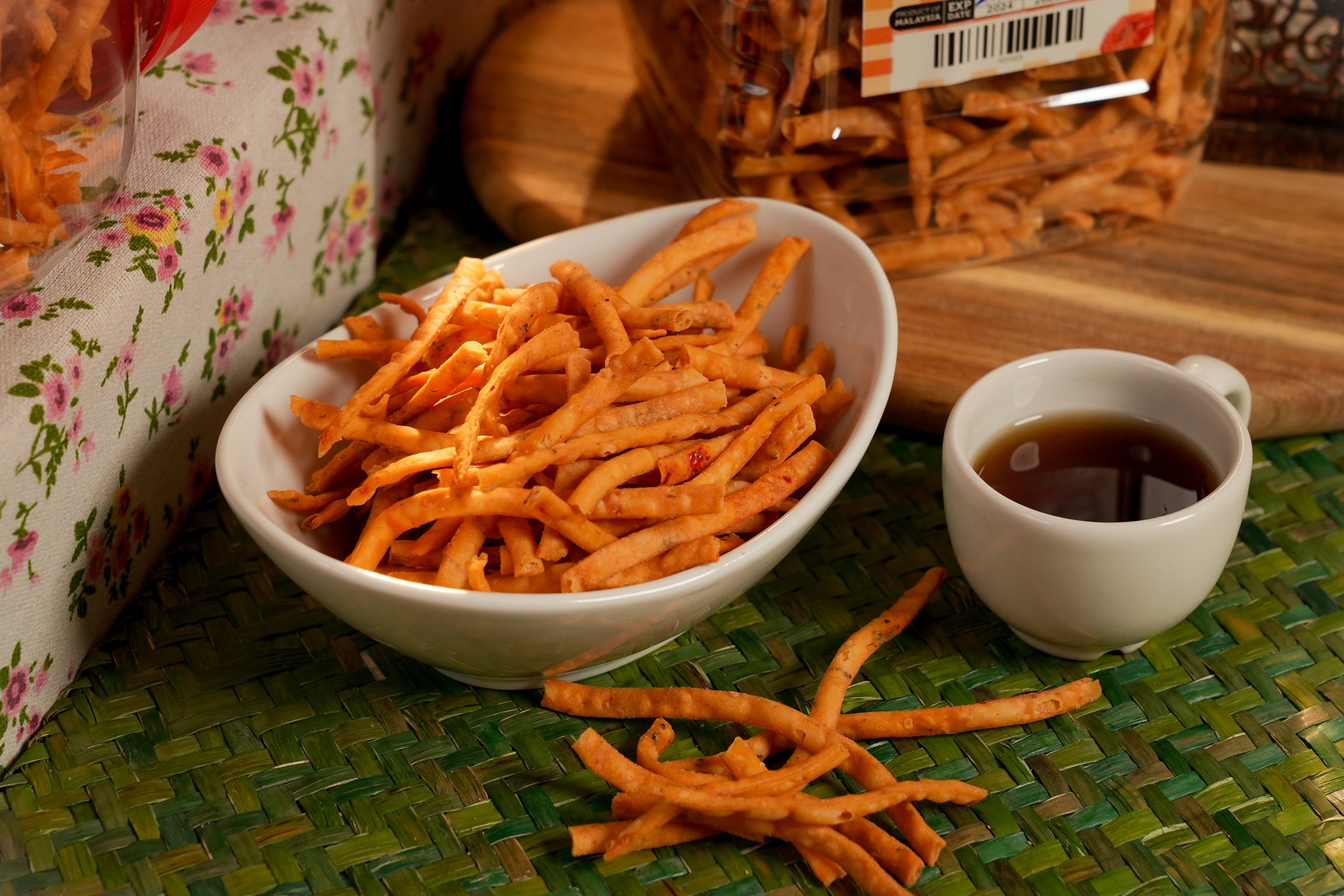Maklijah, Stik Udang Pedas, 650 g